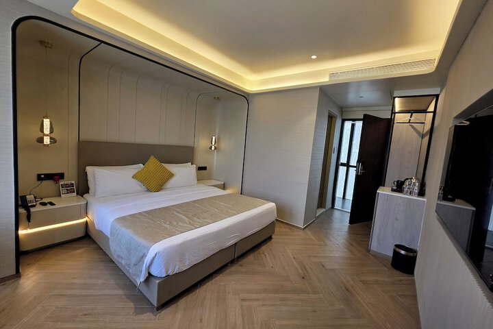 Room 27 of 139