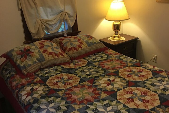 Room 3 of 122