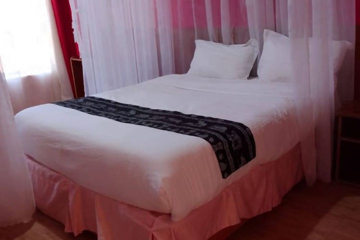 Room 4 of 19