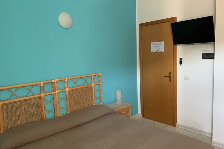 Room 5 of 26