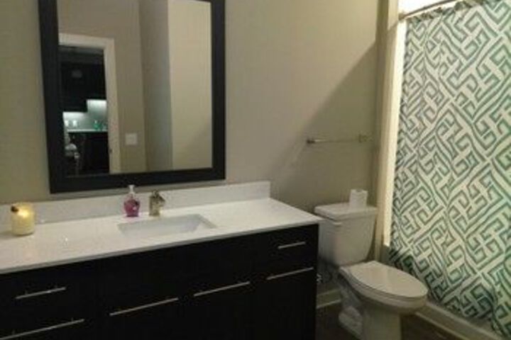 Room 3 of 21
