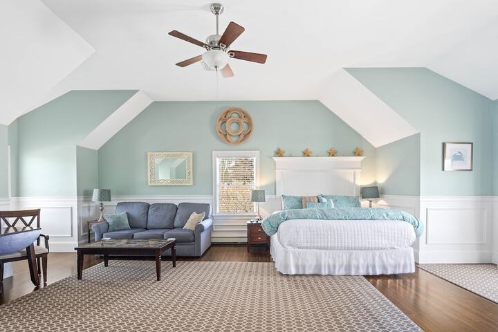 Room 10 of 25