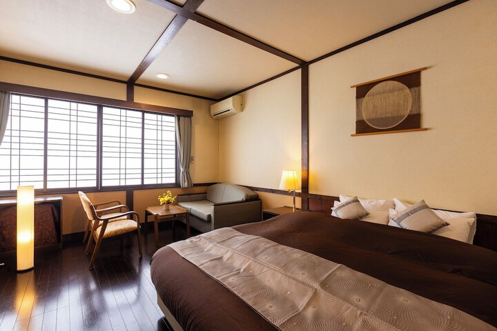 Room 14 of 55