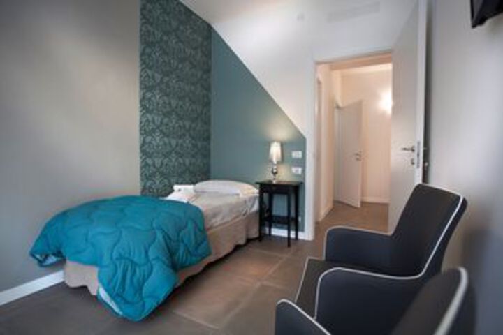 Room 8 of 36