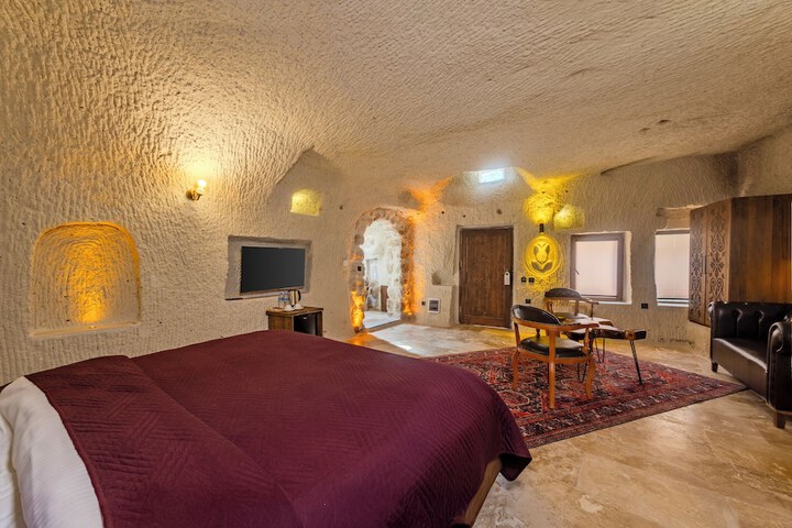 Room 49 of 105