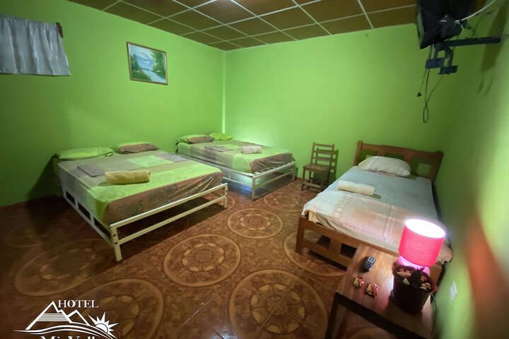 Room 6 of 42