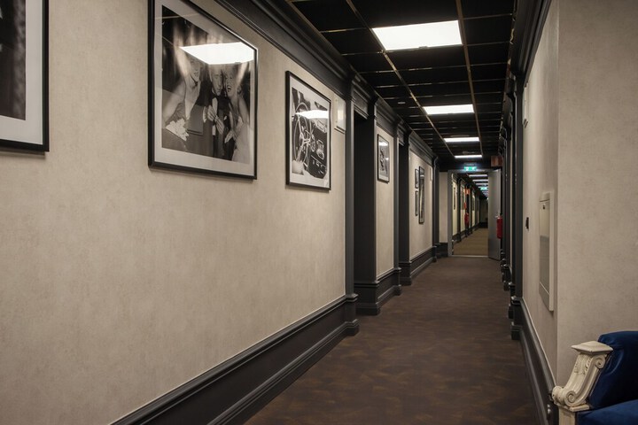 Ballroom/Hall 28 of 35
