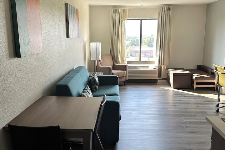 Room 43 of 58
