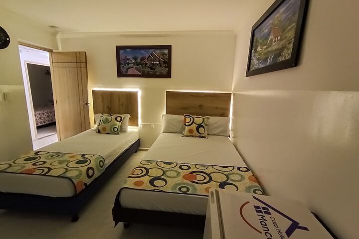 Room 14 of 16
