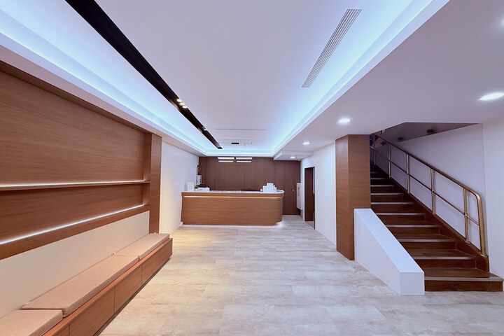 Cloud Haku Cozy Inn