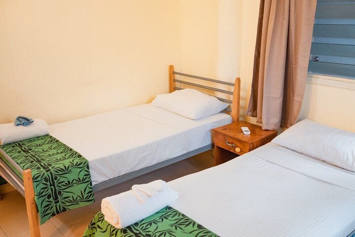 Room 6 of 7