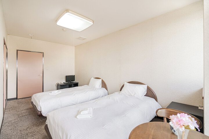 Room 7 of 31