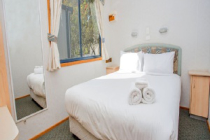 Room 584 of 611