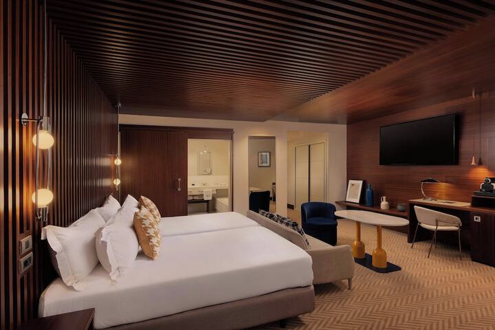 Room 41 of 82
