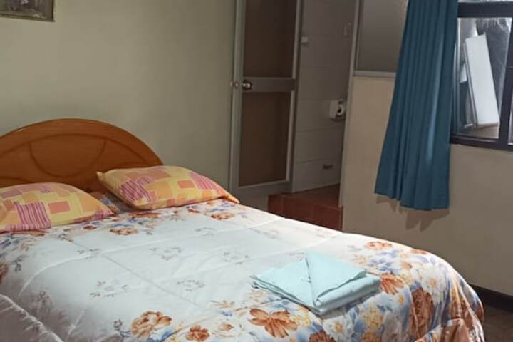 Room 5 of 7