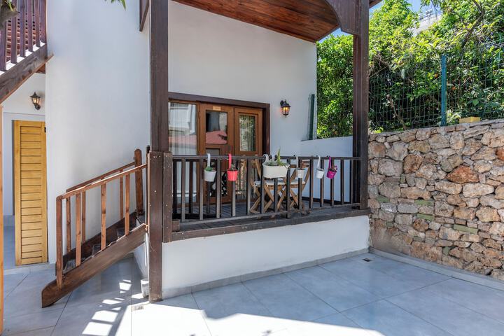 Terrace/Patio 84 of 130