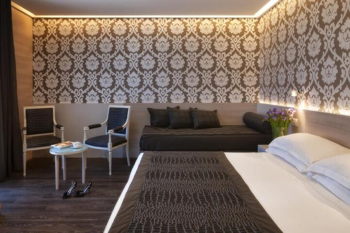 Room 17 of 59