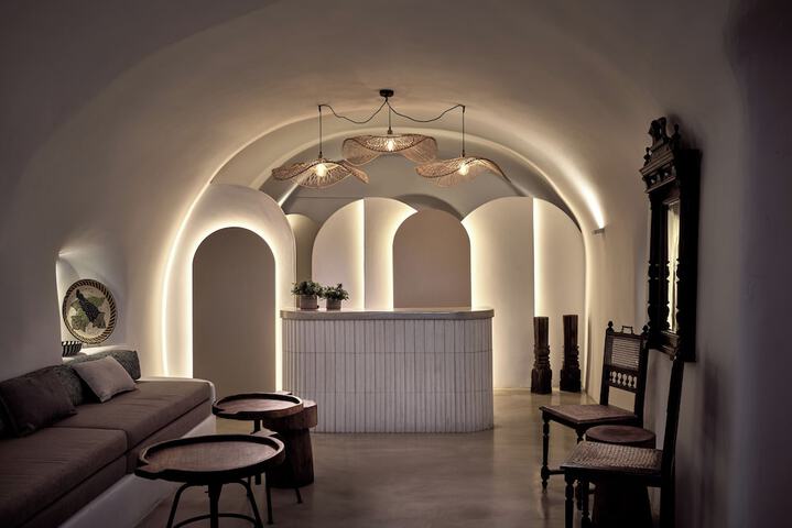 Hotel Interior 4 of 170