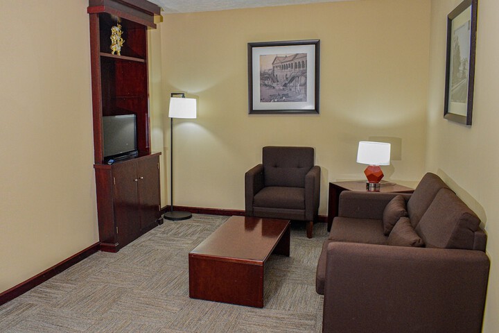 Room 9 of 90