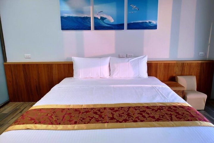 Room 38 of 62