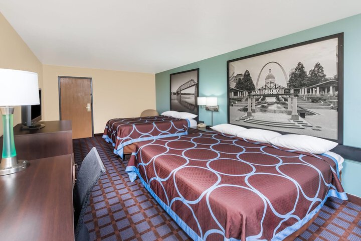 Room 9 of 24