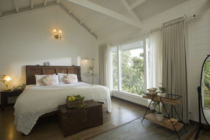 Room 5 of 68