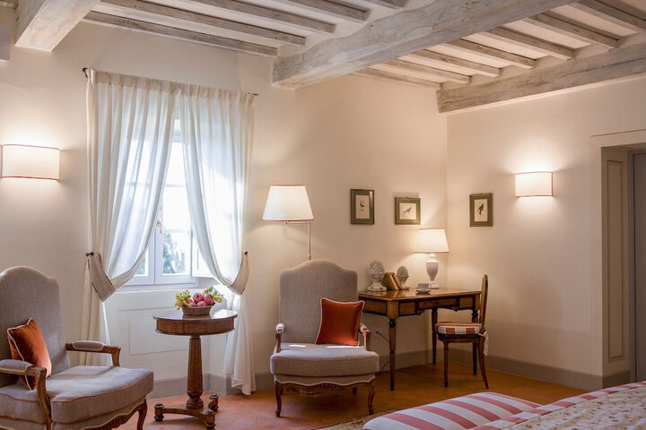 Room 9 of 29