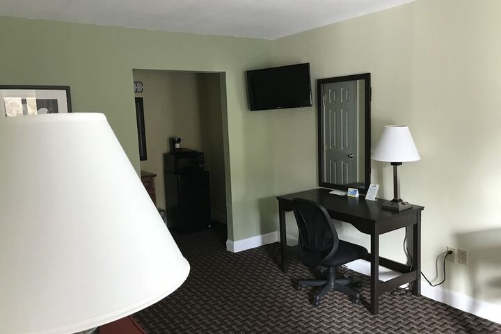 2 Queen Beds (6 of 11)
