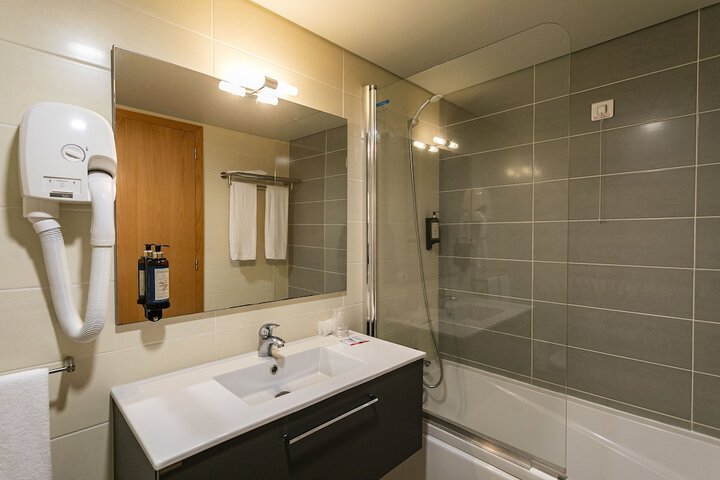 Room 34 of 55