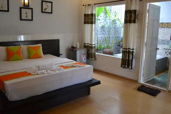 Room 12 of 49
