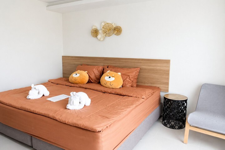 Room 64 of 103