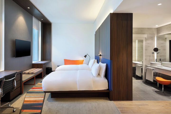 Room 15 of 41