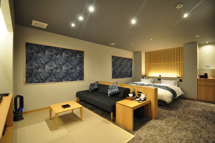 Room 18 of 51