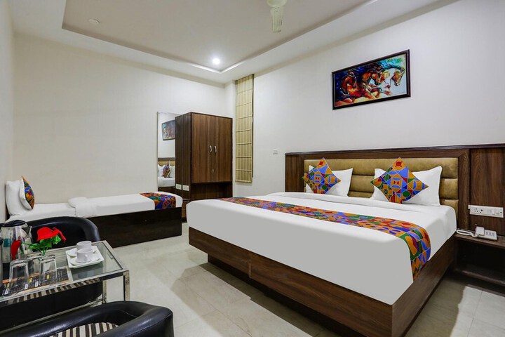 Room 16 of 31