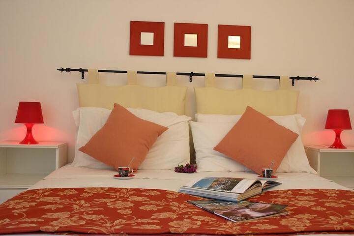 Room 4 of 30