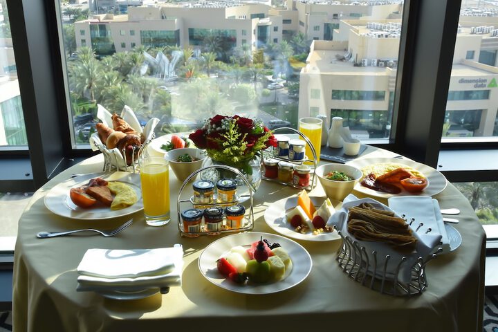 Breakfast/Coffee Service 195 of 268