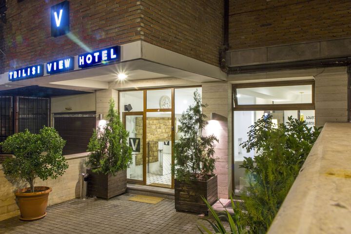 Hotel 4 of 134