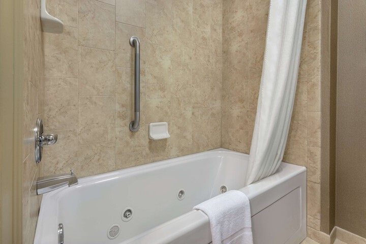 Studio Suite King Bed (21 of 24)