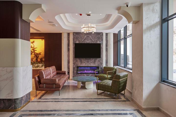 Hotel Interior 4 of 113
