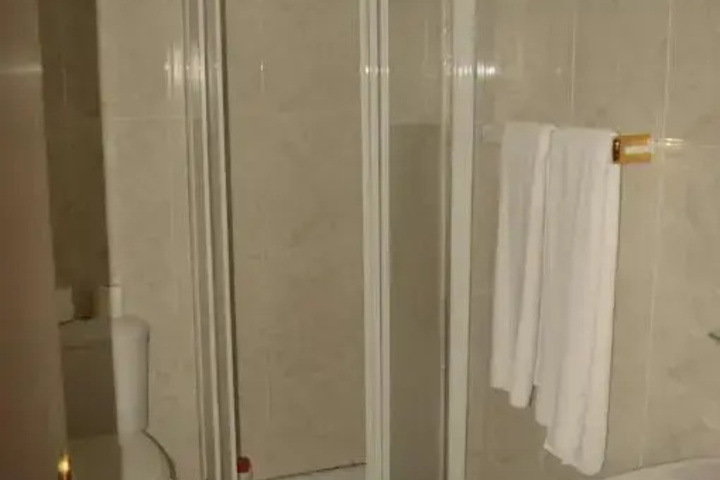 Room 7 of 7