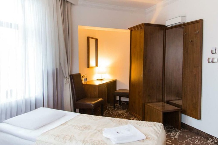 Room 20 of 60