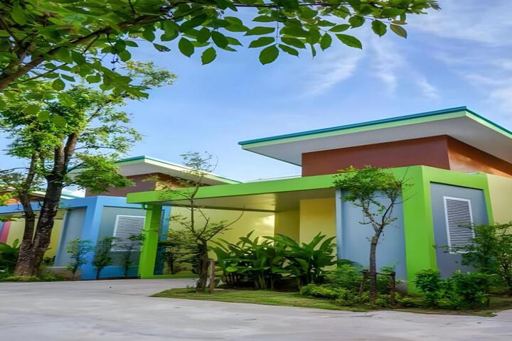 Check in Hotel and Resort