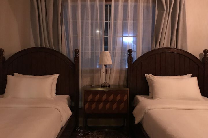 Room 12 of 56