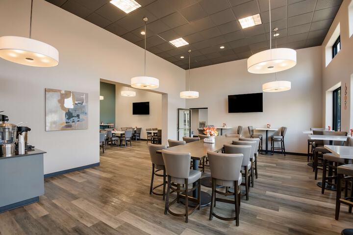 Breakfast area