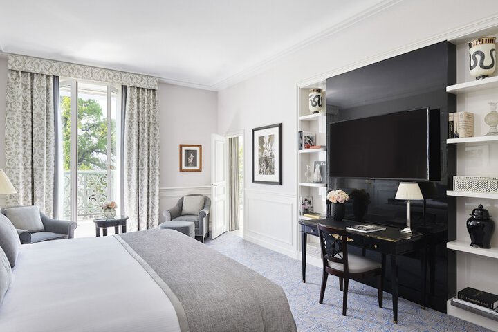 Room 51 of 139