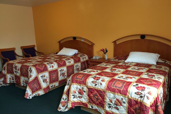 Room 2 of 16