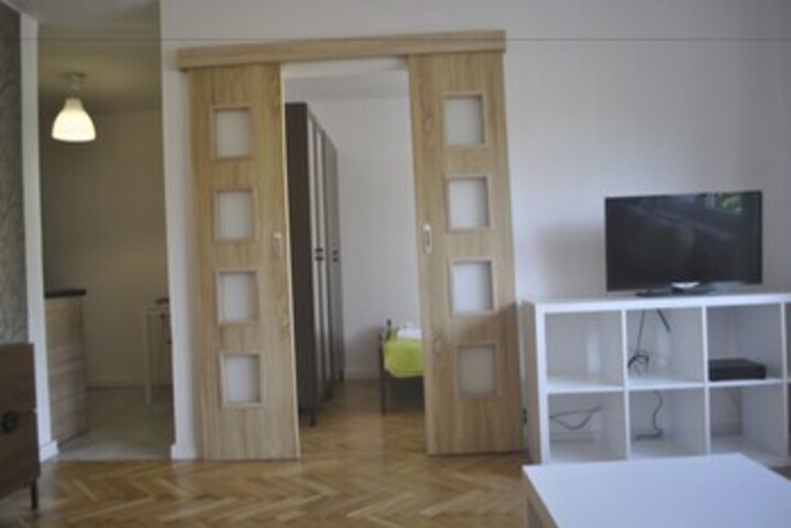Room 7 of 80