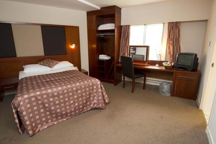 Room 7 of 50