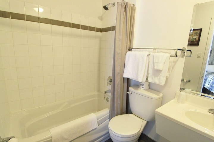 Room 49 of 61
