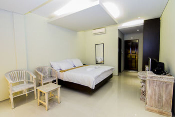 Room 18 of 40